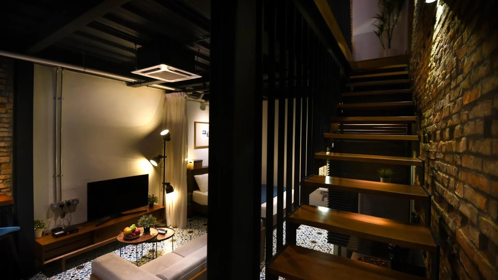 3 Jambatan Steps To Jonker & Riverside Malacca